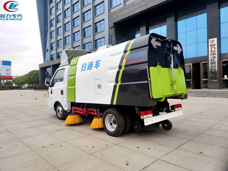 藍牌東風途逸掃路車