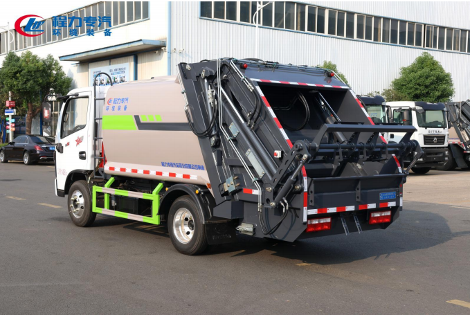(6.5方)東風多利卡D5藍牌壓縮垃圾車