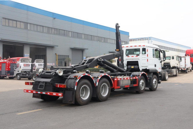 重汽前四后八勾臂垃圾車(chē)