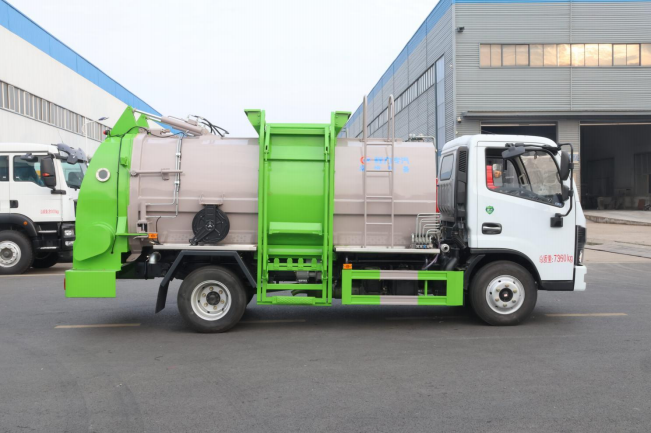 東風多利卡餐廚垃圾車