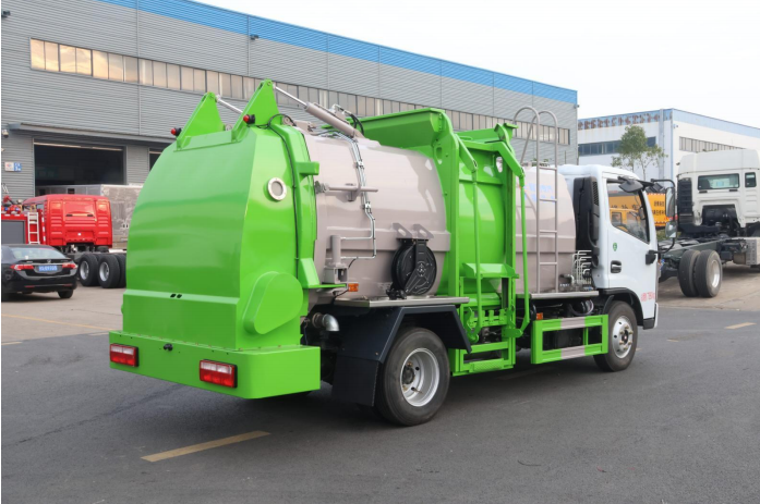 東風多利卡餐廚垃圾車