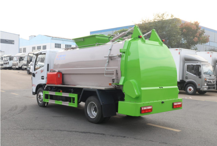 東風多利卡餐廚垃圾車