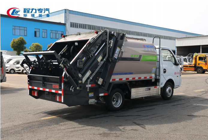 純電動東風壓縮垃圾車